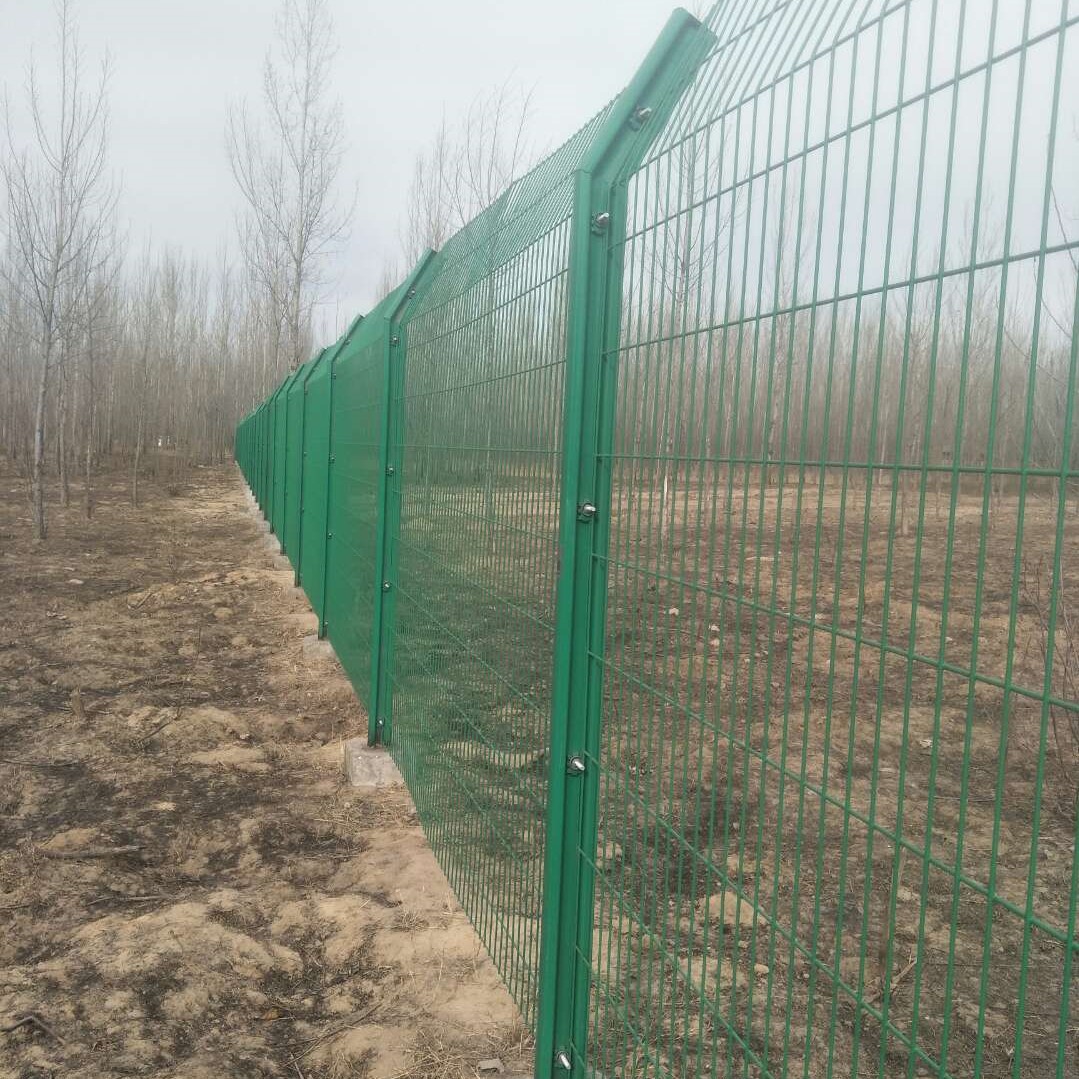 Welded Wire Mesh Fence